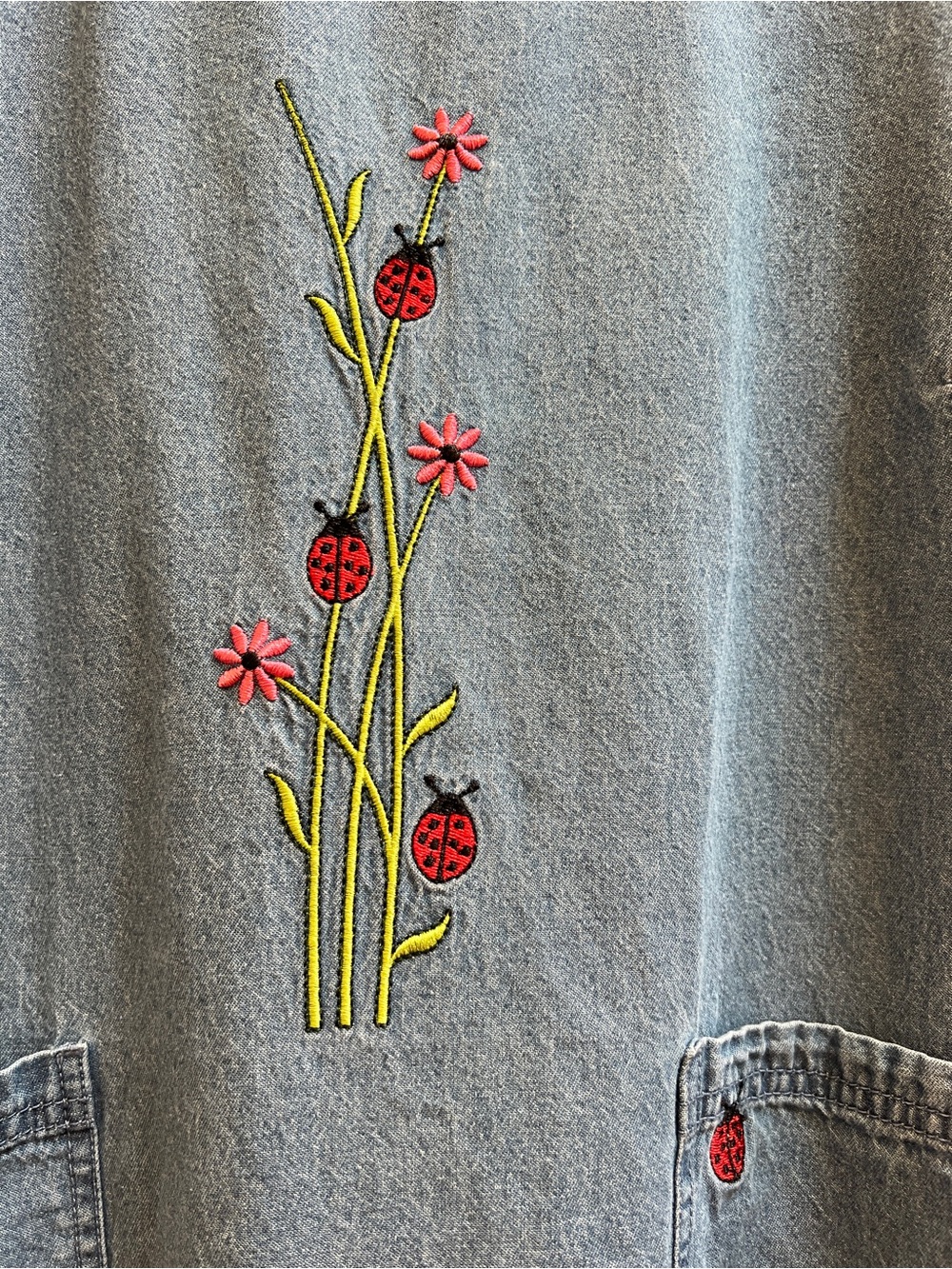 Country Store Denim Ladybug Dress L Embroidered Cottagecore Cotton Grannycore - Picture 7 of 7